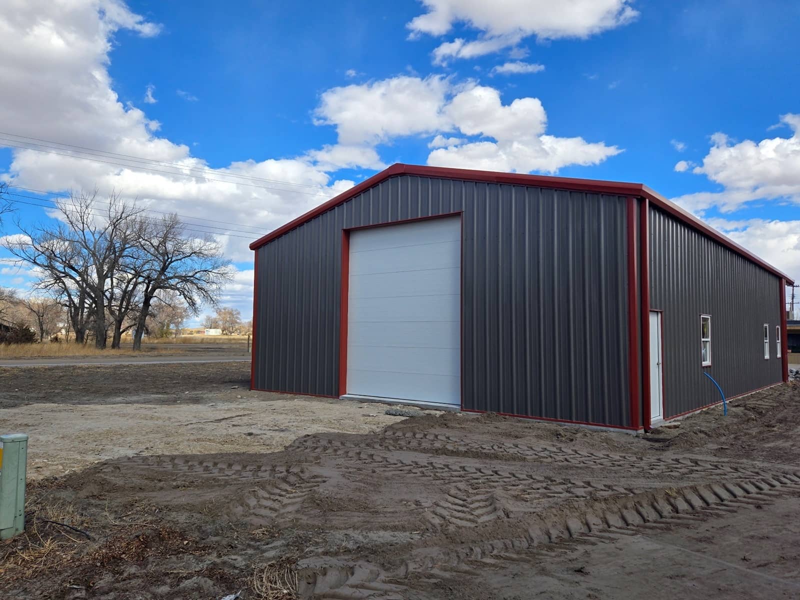 36x60x14-storage-building-merriman-ne-roll-up-door